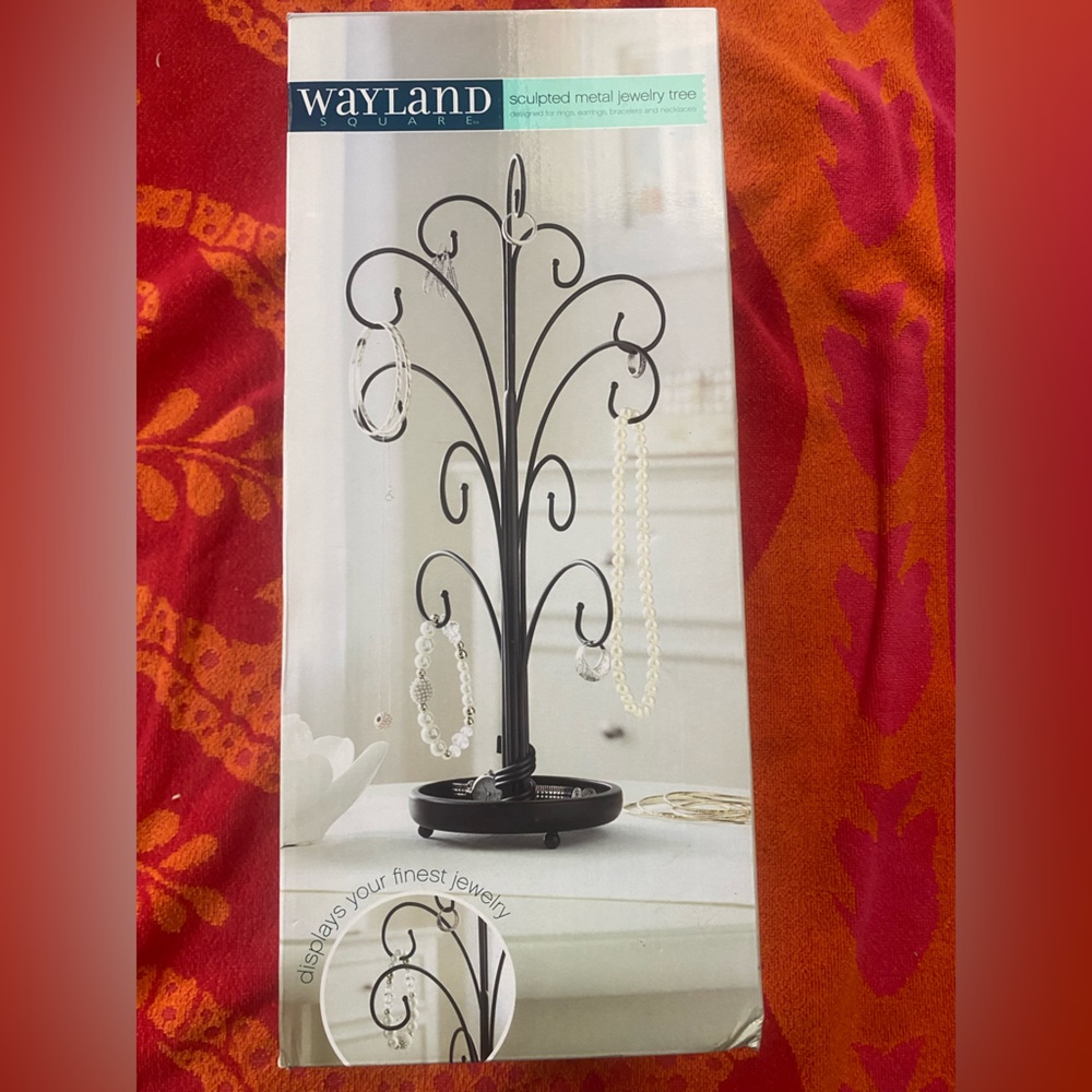 Jewelry stand